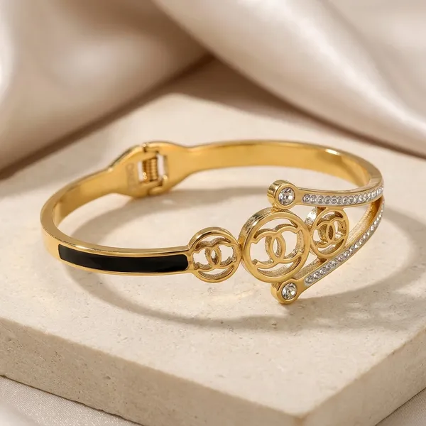 Gold_Stainless_Steel_Bracelet_For_Women