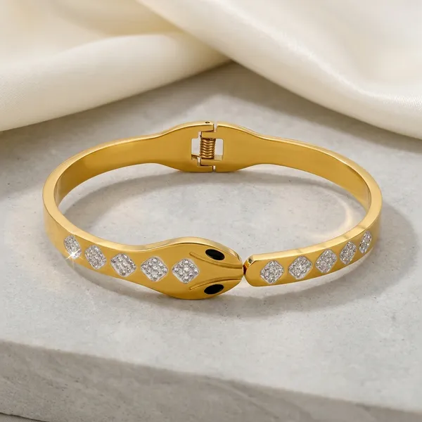 Gold_&_Black_Stainless_Steel_Bracelet_For_Women