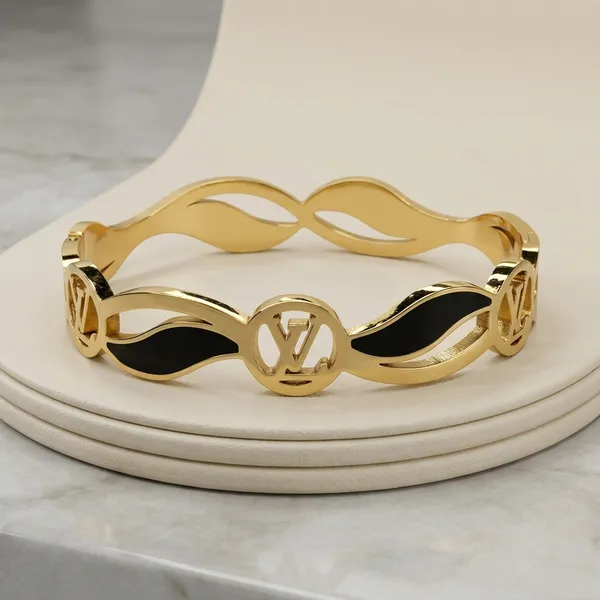 Gold_&_Black_Stainless_Steel_Bracelet_For_Women