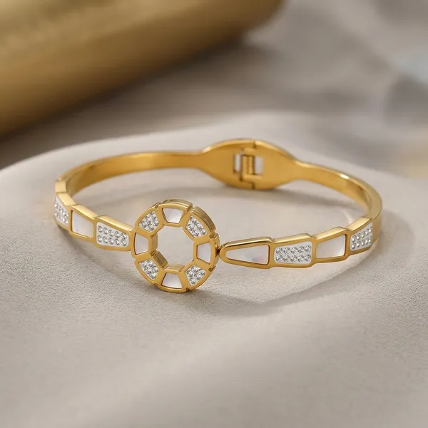 Gold_Stainless_Steel_Bracelet_For_Women