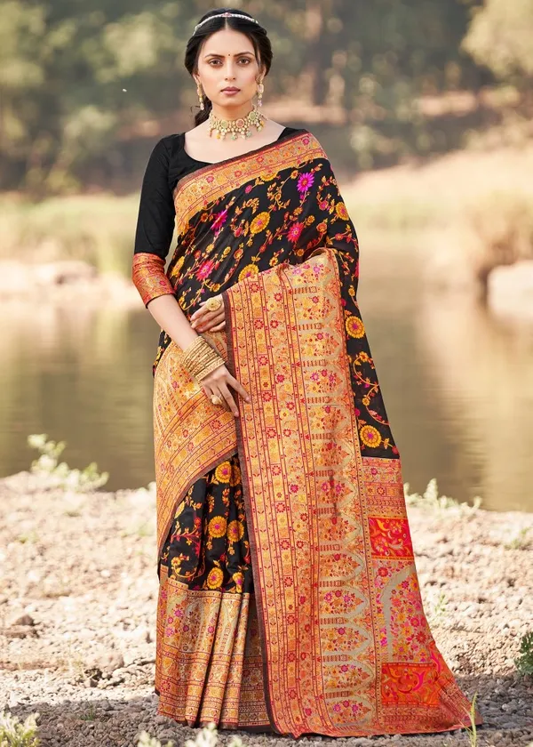 Black_Kashmiri_Jamawar_Saree_For_Women