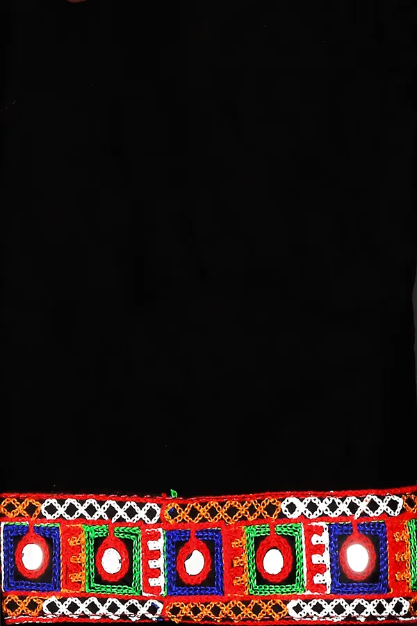 Black_Embroidered_Flared_Lehenga_Set_For_Women