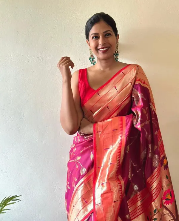 Pink_Silk_Brocade_Zari_Banarasi_Saree_For_Women