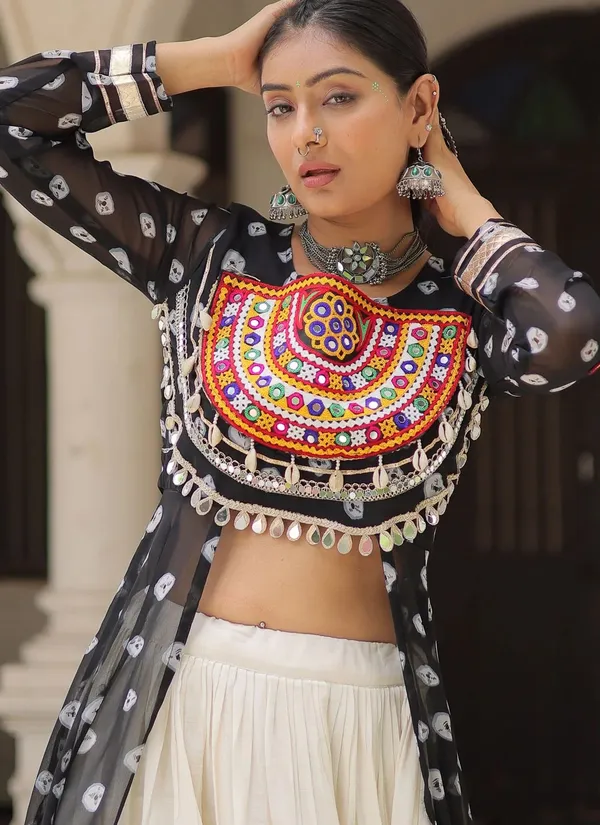 Black_Georgette_Embroidered_Chaniya_Choli_For_Women