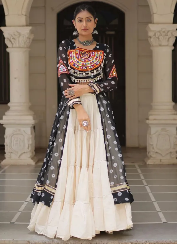 Black_Georgette_Embroidered_Chaniya_Choli_For_Women