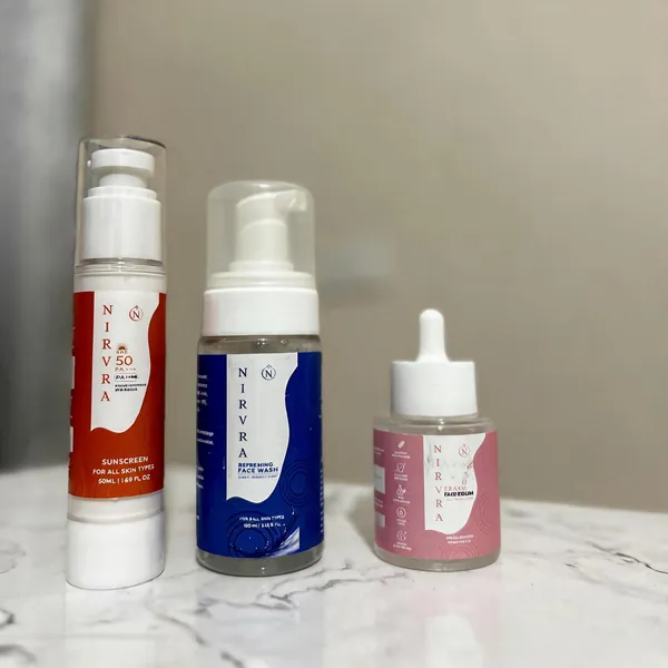 Set_of_3_Skincare_Kit_Face_Wash,_Renew_Serum_&_Spf_50_Sunscreen_