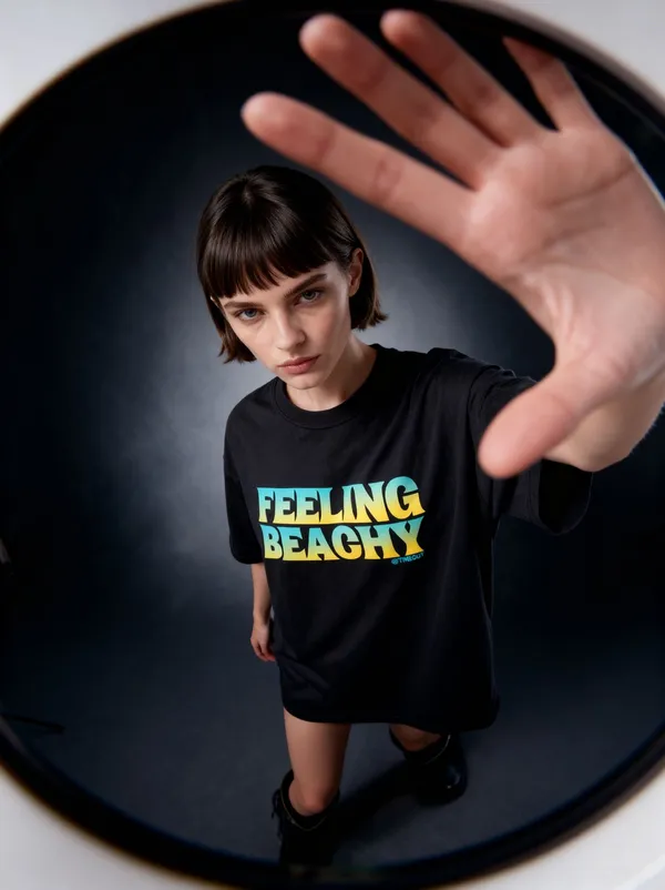 Men's_&_Women's_|_FEELING_BEACHY_|_BLACK_Oversized_Graphic_Printed_T-Shirt_|_100%_Cotton