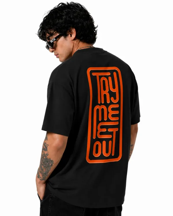 Men's_&_Women's_|_TRYMEEOUT_VERTICAL_GRAFFITI_|_BLACK_Oversized_Graphic_Printed_T-Shirt_|_100%_Cotton