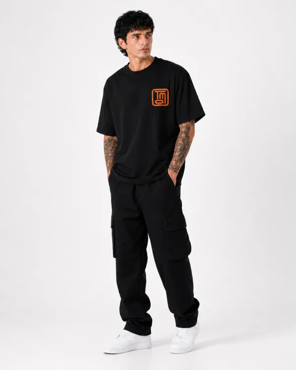 Men's_&_Women's_|_TRYMEEOUT_VERTICAL_GRAFFITI_|_BLACK_Oversized_Graphic_Printed_T-Shirt_|_100%_Cotton