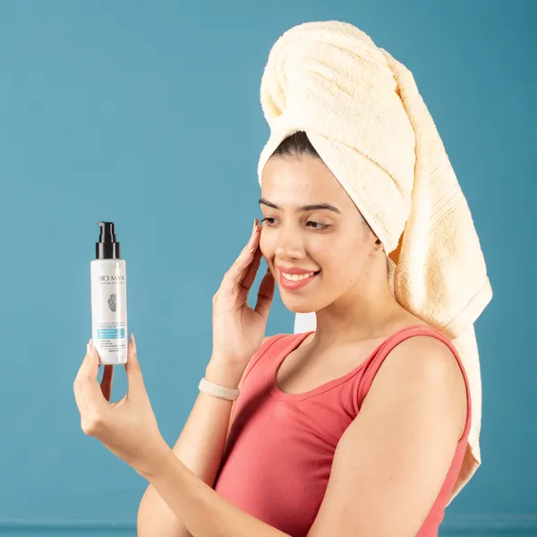 Hydrating_Face_Cleanser_Formulated_With_D_Panthenol_And_Hyaluronic_Acid_100ml