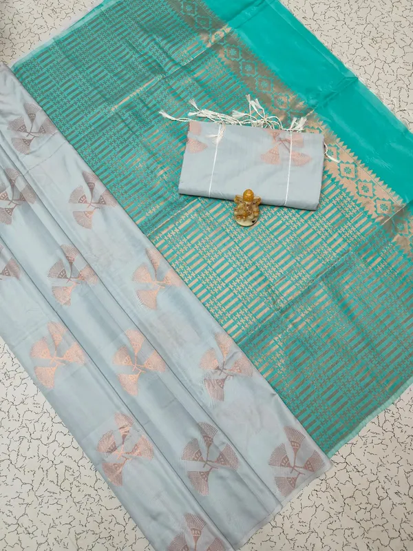 Turquoise_Lightweight_Soft_Kanjeevaram_Silk_Saree_For_Women