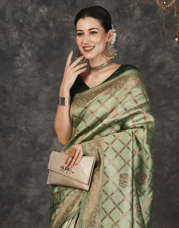 BANARASI_SILK_PISTA_GREEN_SAREE_FOR_WOMEN