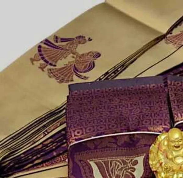 Beautiful_Art_Silk_Jacquard_Border_varmala_design_Saree_With_Unstitched_Running_Blouse_For_Women_Wedding_Wear_Party