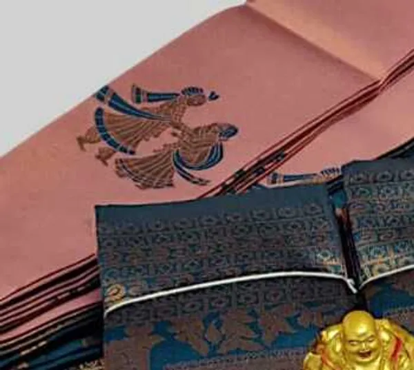 Beautiful_Art_Silk_Jacquard_Border_varmala_design_Saree_With_Unstitched_Running_Blouse_For_Women_Wedding_Wear_Party