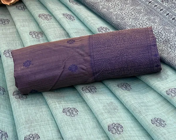 Cotton_Silk_Linen_Saree_beautifully_cotton_saree_featuring_delicate_floral_prints_and_designed_border_daily_wear,_office_Party_Wear_With_tassels_latkan_And_blouse_piece