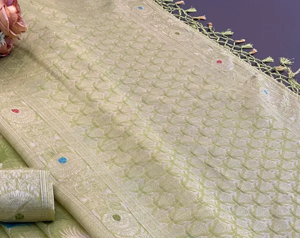 Cotton_Silk_Linen_Saree_beautifully_cotton_saree_featuring_delicate_floral_prints_and_designed_border_daily_wear,_office_Party_Wear_With_tassels_latkan_And_blouse_piece