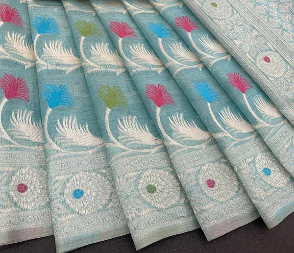 Cotton_Silk_Linen_Saree_beautifully_cotton_saree_featuring_delicate_floral_prints_and_designed_border_daily_wear,_office_Party_Wear_With_tassels_latkan_And_blouse_piece