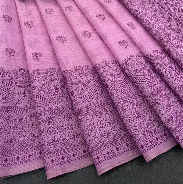 Cotton_Silk_Linen_Saree_beautifully_cotton_saree_featuring_delicate_floral_prints_and_designed_border_daily_wear,_office_Party_Wear_With_tassels_latkan_And_blouse_piece