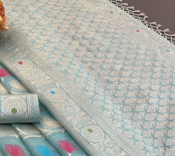 Cotton_Silk_Linen_Saree_beautifully_cotton_saree_featuring_delicate_floral_prints_and_designed_border_daily_wear,_office_Party_Wear_With_tassels_latkan_And_blouse_piece
