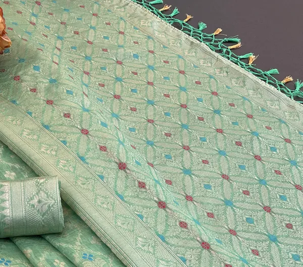 Cotton_Silk_Linen_Saree_beautifully_cotton_saree_featuring_delicate_floral_prints_and_designed_border_daily_wear,_office_Party_Wear_With_tassels_latkan_And_blouse_piece