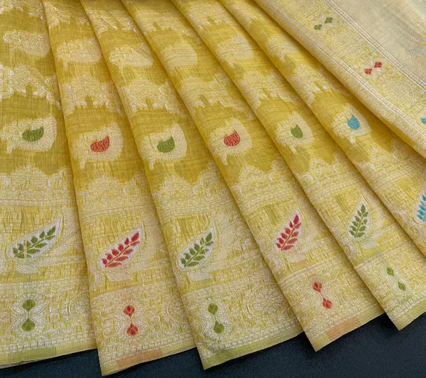 Cotton_Silk_Linen_Saree_beautifully_cotton_saree_featuring_delicate_floral_prints_and_designed_border_daily_wear,_office_Party_Wear_With_tassels_latkan_And_blouse_piece