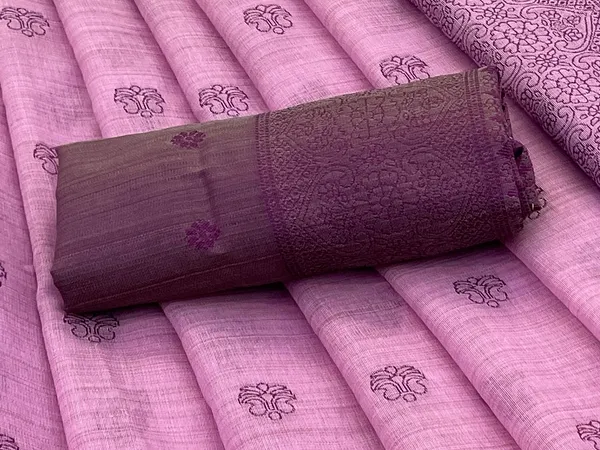 Cotton_Silk_Linen_Saree_beautifully_cotton_saree_featuring_delicate_floral_prints_and_designed_border_daily_wear,_office_Party_Wear_With_tassels_latkan_And_blouse_piece