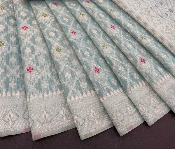 Cotton_Silk_Linen_Saree_beautifully_cotton_saree_featuring_delicate_floral_prints_and_designed_border_daily_wear,_office_Party_Wear_With_tassels_latkan_And_blouse_piece