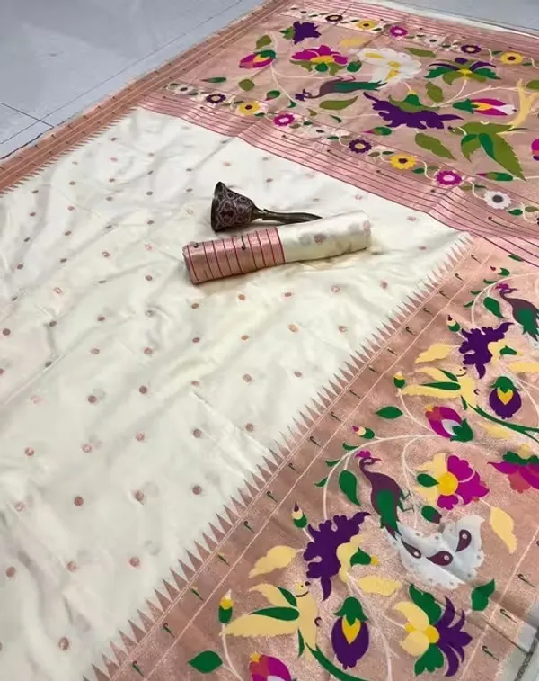 White_Pashmina_Soft_Kanjeevaram_Silk_Saree_For_Women