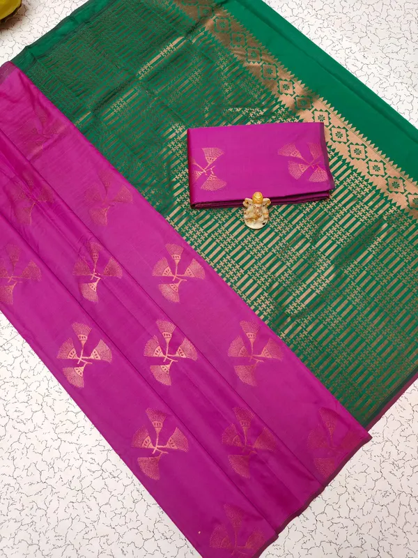 Green_And_Pink_Lightweight_Soft_Kanjeevaram_Silk_Saree_For_Women