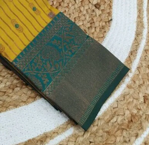 Kanjeevaram_Banarasi_Silk_Saree_For_Women