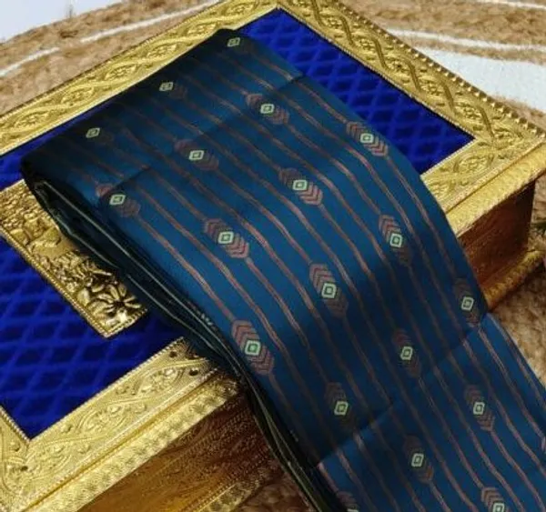 Kanjeevaram_Banarasi_Silk_Saree_For_Women