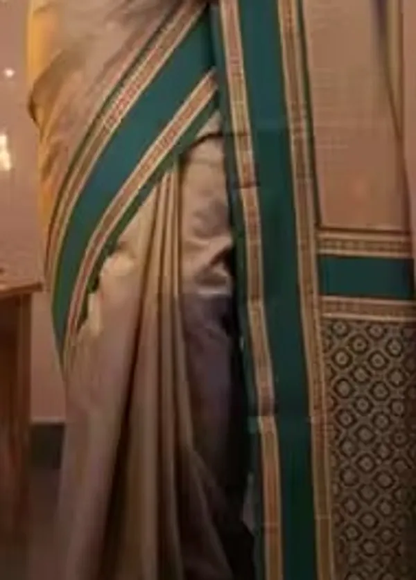 Lightweight_Soft_Kanjeevaram_Silk_Saree_For_Women