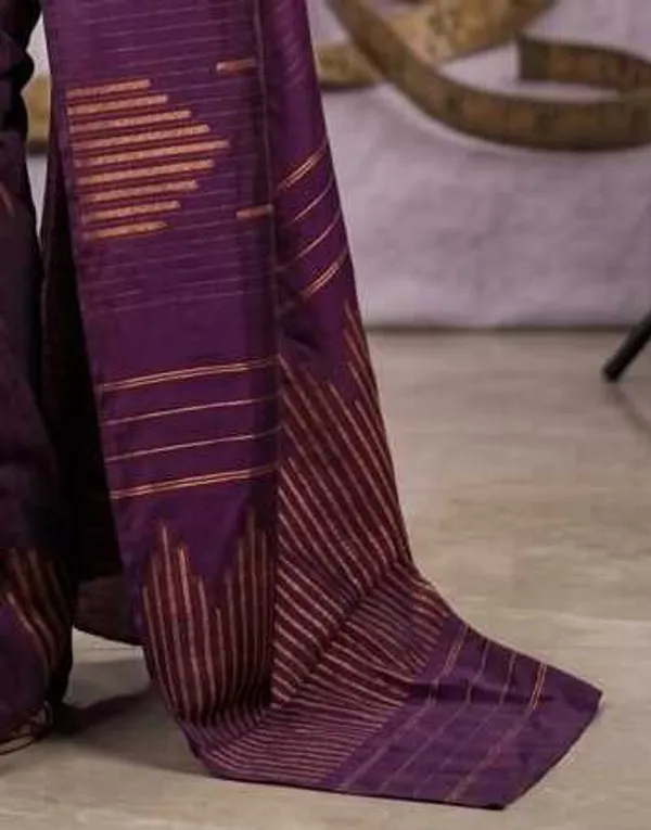 Lightweight_Soft_Kanjeevaram_Silk_Saree_For_Women