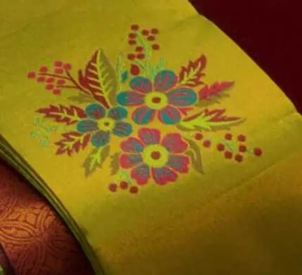 Lightweight_Soft_Kanjeevaram_Silk_Saree_For_Women