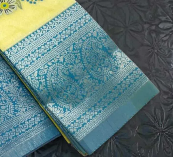Lightweight_Soft_Kanjeevaram_Silk_Saree_For_Women