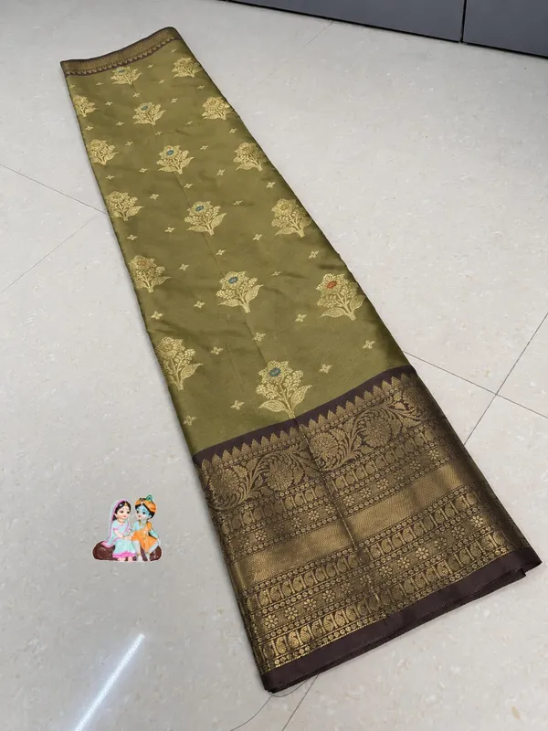 Mehamdi_Banarasi_Silk_Saree_with_kanjivaram_Silver_Zari_Motifs_and_Border_Party_wear_with_tassels_and_latkans_With_blouse_piece