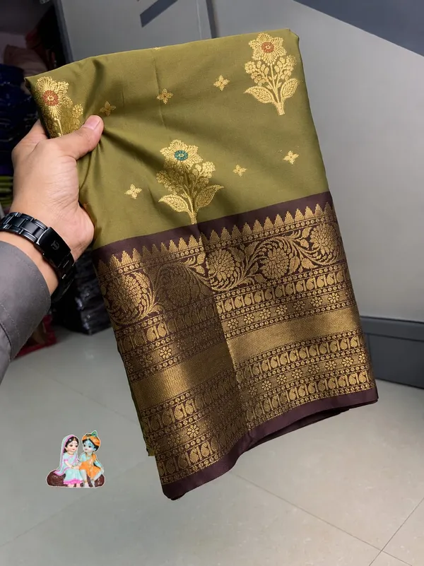 Mehamdi_Banarasi_Silk_Saree_with_kanjivaram_Silver_Zari_Motifs_and_Border_Party_wear_with_tassels_and_latkans_With_blouse_piece