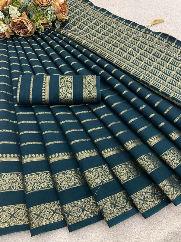 Teal_And_Green_Crepe_Silk_Saree_For_Women