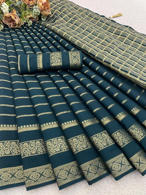 Teal_And_Green_Crepe_Silk_Saree_For_Women