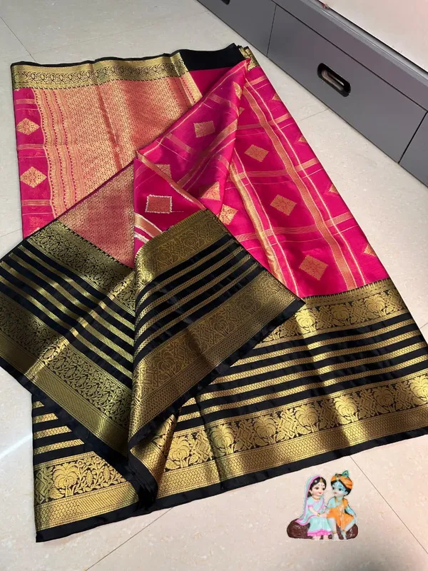 Pink_And_Black_Lightweight_Soft_Kanjeevaram_Silk_Saree_For_Women