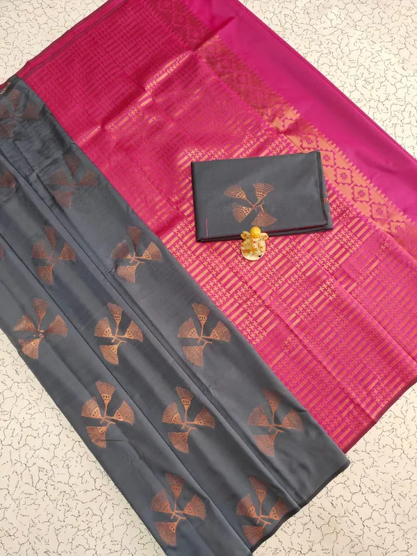 Grey_And_Pink_Lightweight_Soft_Kanjeevaram_Silk_Saree_For_Women