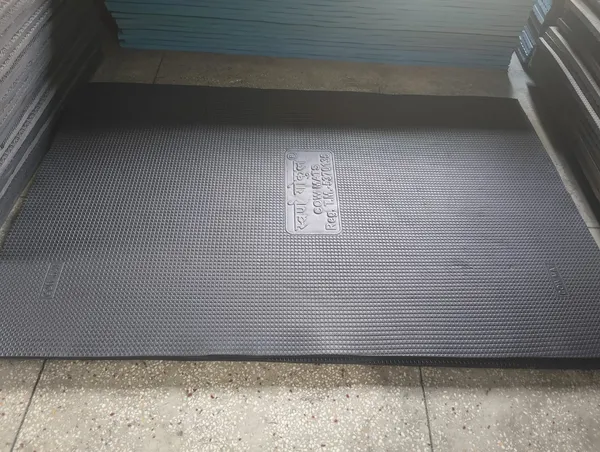 SWARAN_GOKUL_Rubber_Textured_Anti_Slip_Cattle_Mat_8*5_Size_30mm_heavy_Thikness_Cow_Mat,Gym_Mat,_outdoor_mat