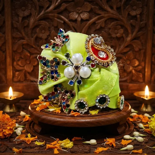 Laddu_Gopal_3-Piece_Combo_Set_Size_2_2_Poshaks_And_1_Matching_Pagadi,Mukut_Assorted_Colors,_Same_Design