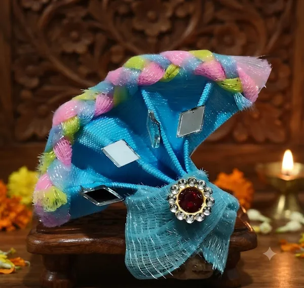 Traditional_Embroidered_Laddu_Gopal_Poshak_Combo_with_Matching_Pagadi_for_Size_No._0_Colours_May_Vary