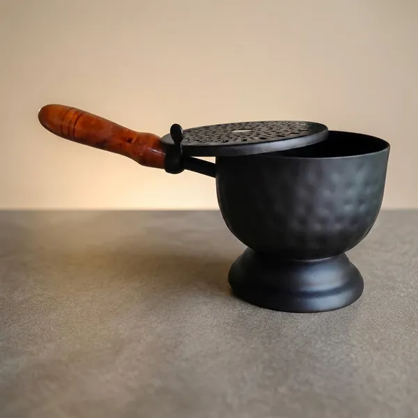 Premium_Hammered_Metal_Dhoop_Dani_with_Wooden_Handle_Traditional_Incense_Burner_for_Daily_Hawan,_Puja,_Spiritual_Peace_And_Positivity_Matte_Black_Finish