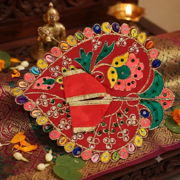 Laddu_Gopal_Poshak_Combo_Set_Size_3_-_3pc_Dress_And_1pc_Mukut_Mala_Jewellery_Set_Assorted_Colors,_Same_Design