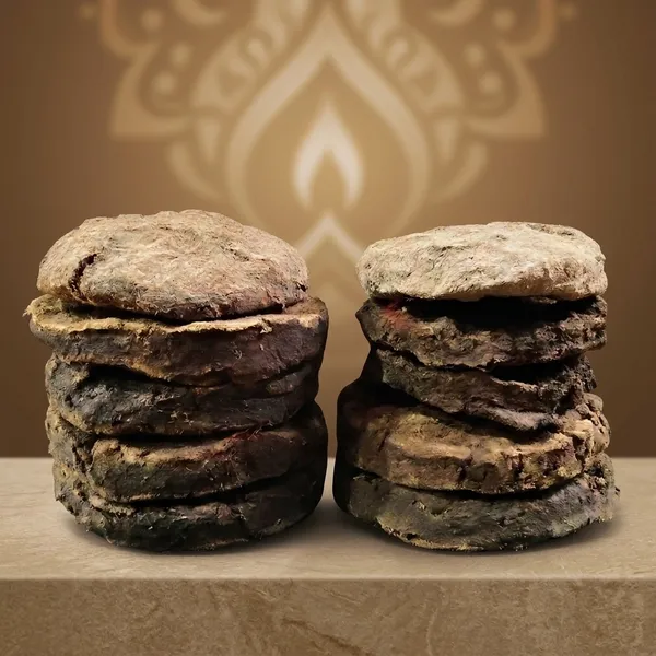 Natural_Cow_Dung_Cakes_for_Pooja_and_Religious_Rituals