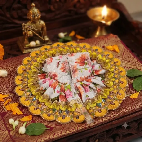 Laddu_Gopal_Ji_Poshak_Combo_Set_Size_3_-_4_Pcs_Poshak_And_1_Pc_Mukut_Assorted_Colors,_Same_Design