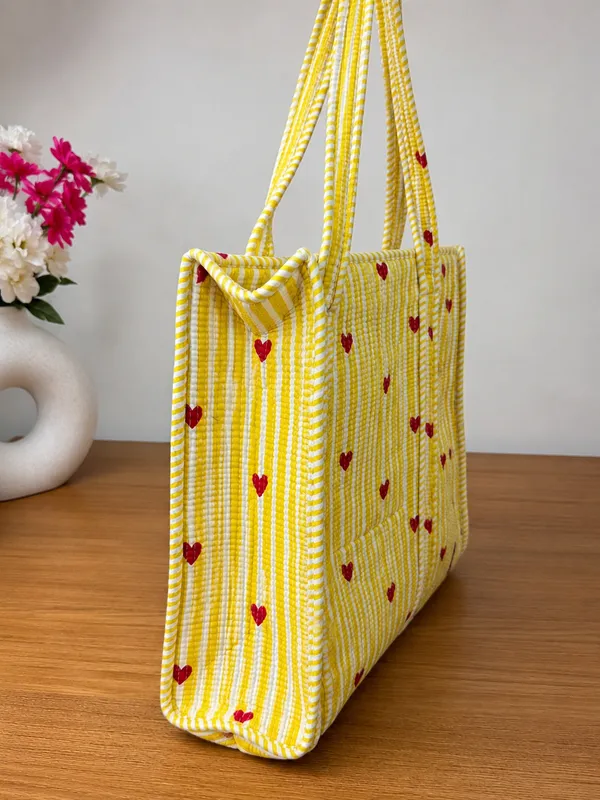 Yellow_Heart_Print_Cotton_Tote_Bags_quilted_Pattern_For_women_18x18