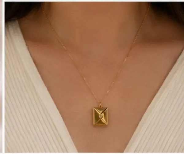 Gold_Metal_Envelope_Locket_Pendant_Necklace_For_Women